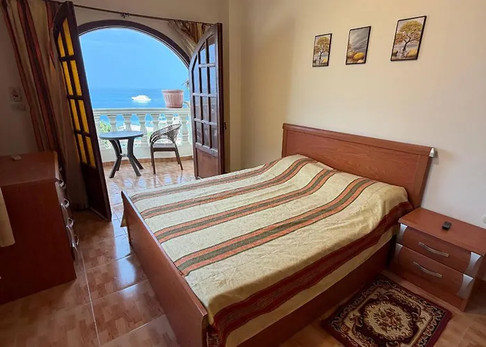 Apartment Absolute Sea View Flats *